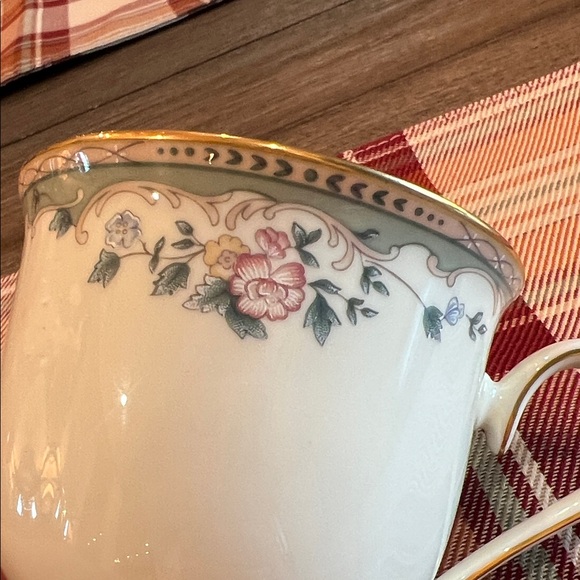 Lenox American Home Collection “Spring Vista” Fine China Teacup - Picture 15 of 16